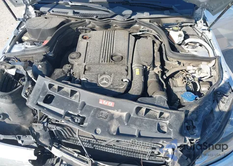 2013 Mercedes-Benz C 250 Sport from USA, damaged, VIN WDDGF4HB2DR301287